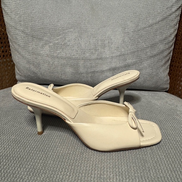 REFORMATION Clementine Heeled Mule Sandal - Picture 4 of 8
